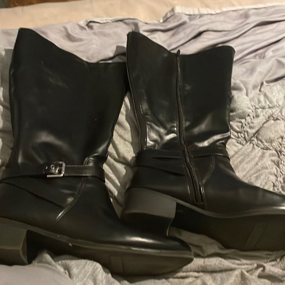 Black boots